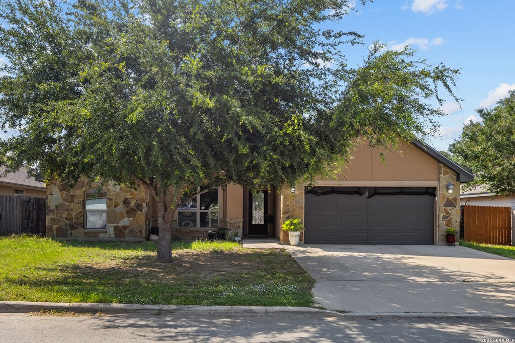 Photo of 1812 Wandering Trail, Pleasanton, TX 78064 (MLS # 1968667)