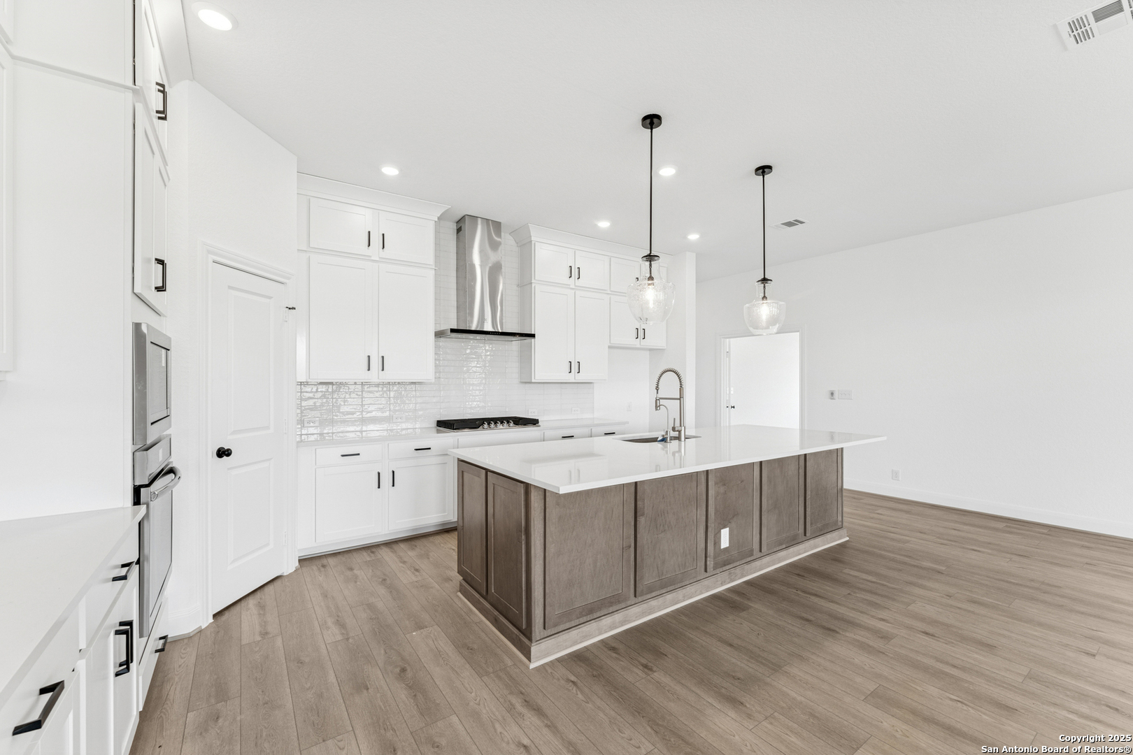 1307 Webb Creek