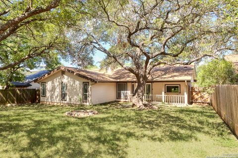 Single Family Residence in San Antonio TX 5634 Timber Wagon 28.jpg