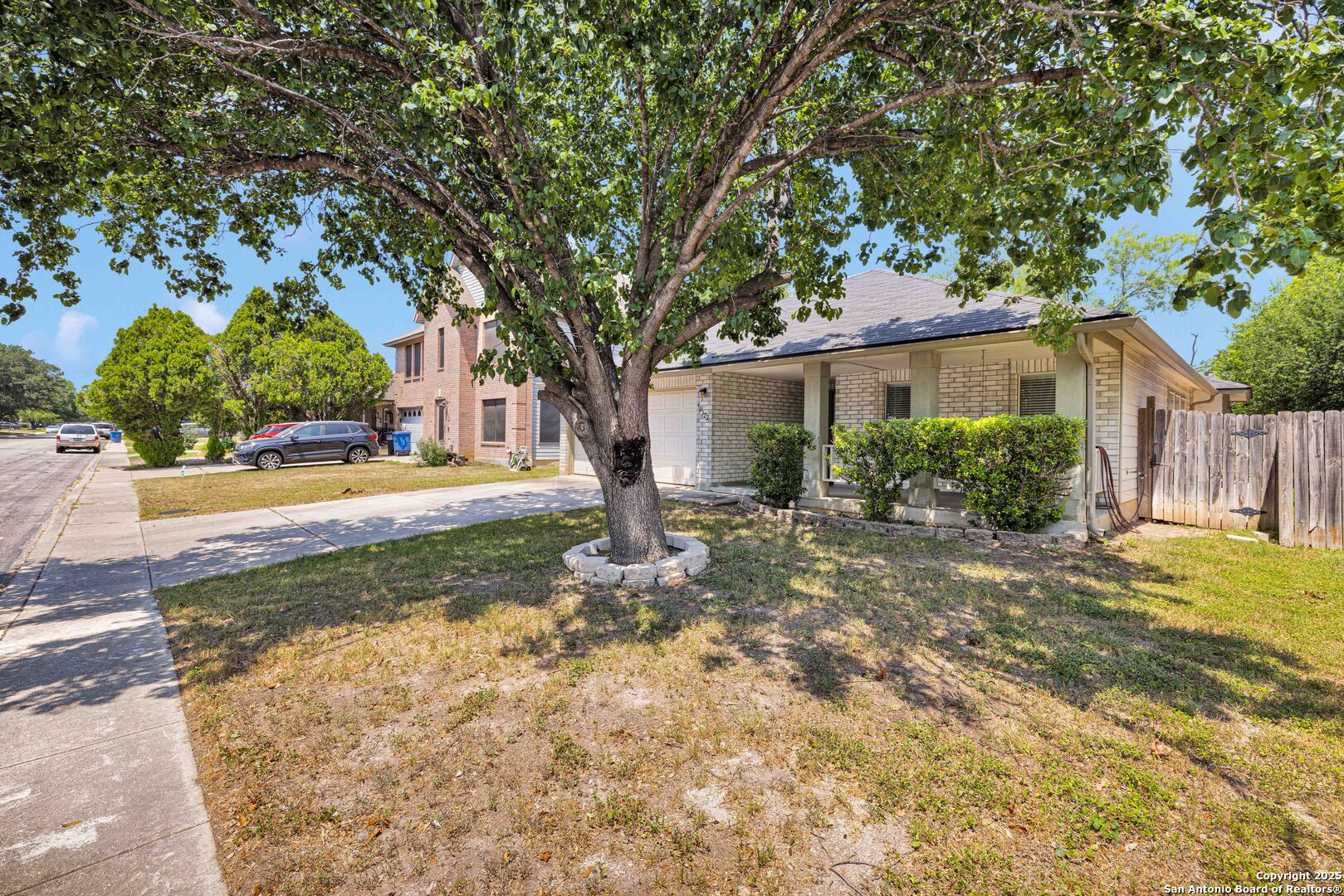 10322 Westfield