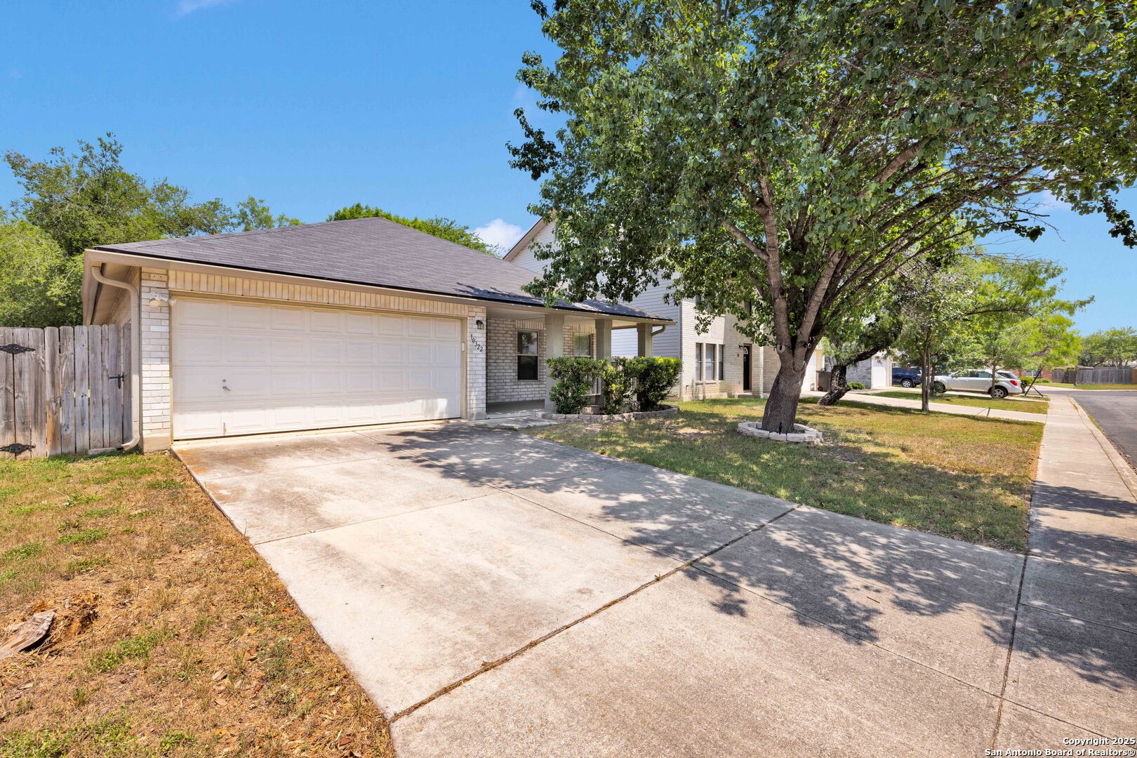 10322 Westfield