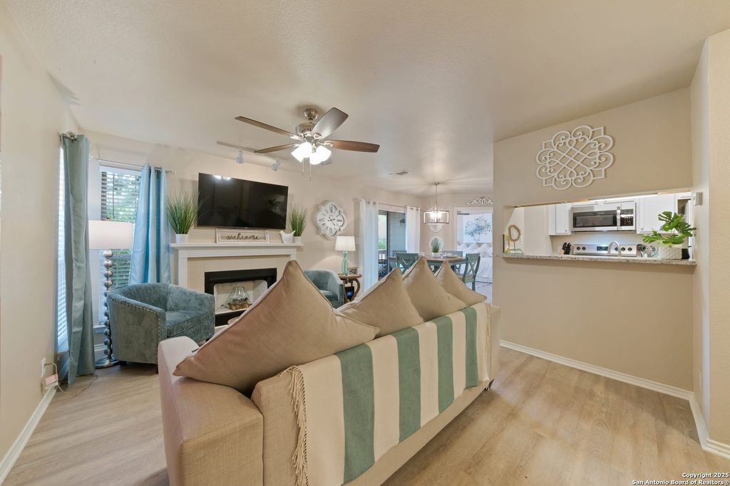 Photo of 4847 Brandeis 1102 #1102, San Antonio, TX 78249 (MLS # 1936954)