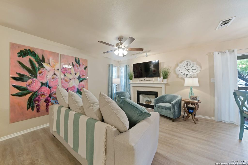 Photo of 4847 Brandeis 1102 #1102, San Antonio, TX 78249 (MLS # 1936954)