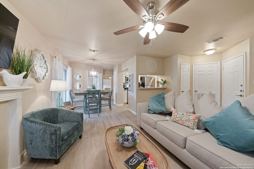 Photo of 4847 Brandeis 1102 #1102, San Antonio, TX 78249 (MLS # 1936954)