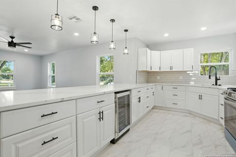 1555 Lullwood San Antonio TX 78201