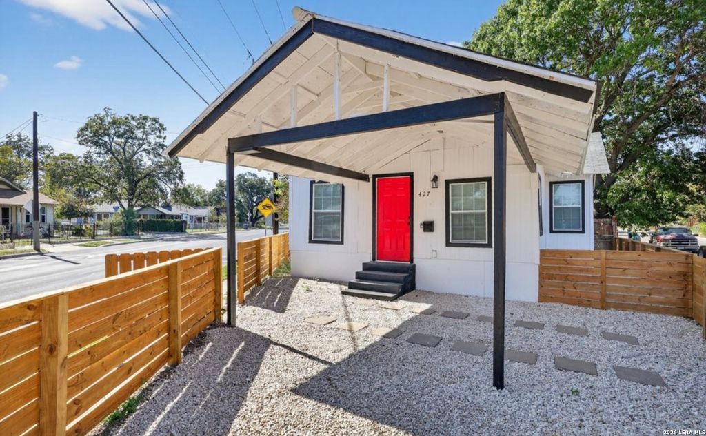 Photo of 427 Floyd, San Antonio, TX 78204 (MLS # 1943306)