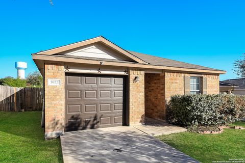 5922 HICKORY CYN San Antonio TX 78252