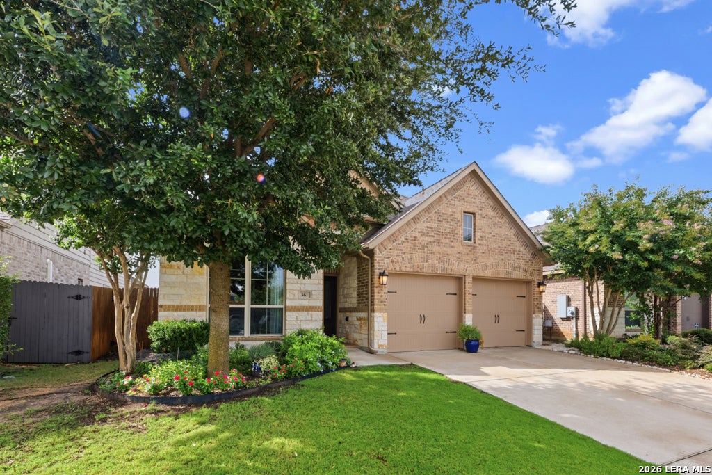 361 LACEY OAK LOOP