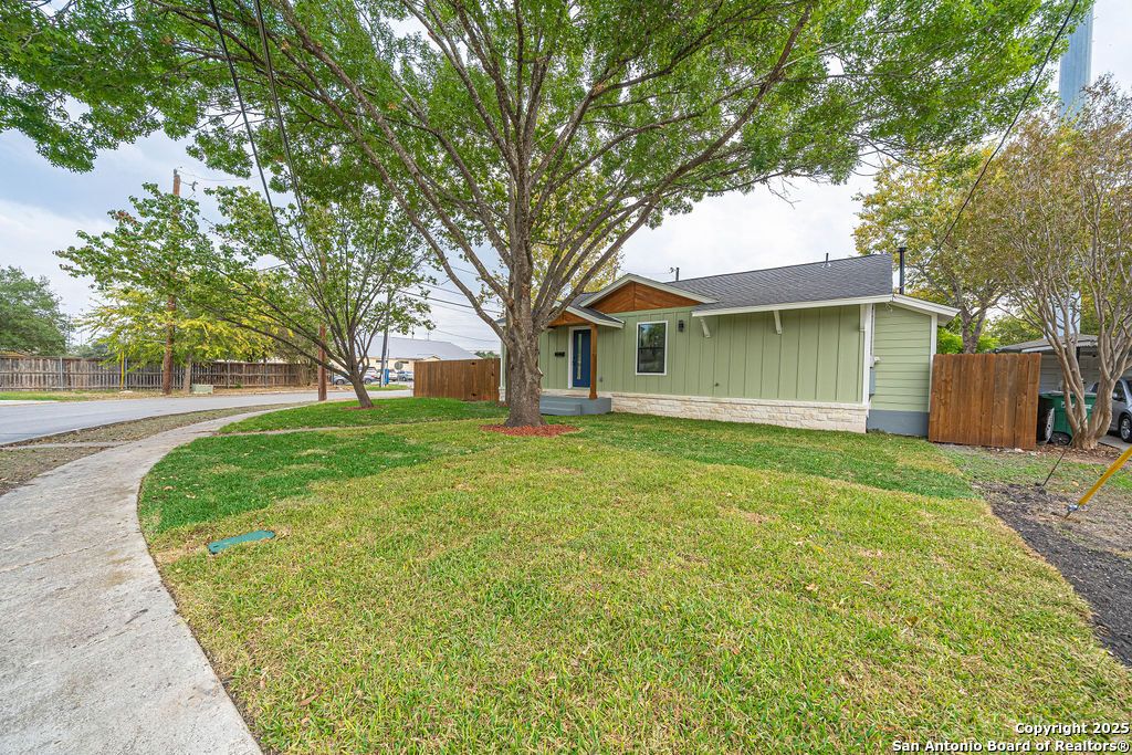 Photo of 162 new haven, San Antonio, TX 78209 (MLS # 1924030)