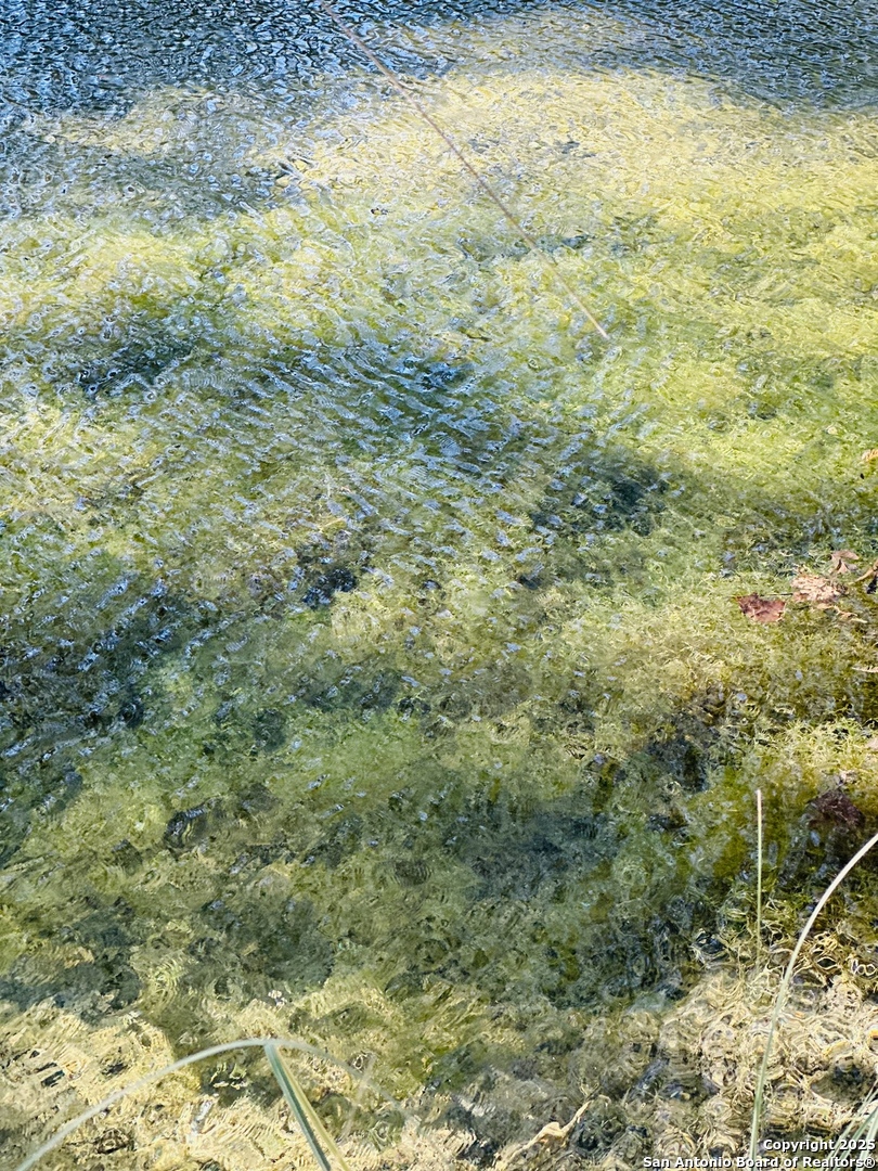 Vanderpool, Texas 78885, United States, 4 Bedrooms Bedrooms, ,3 BathroomsBathrooms,Residential,Active,230408