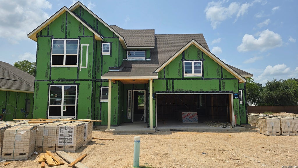 Photo of 530 Canyon Live Oak, Seguin, TX 78155 (MLS # 2006238)