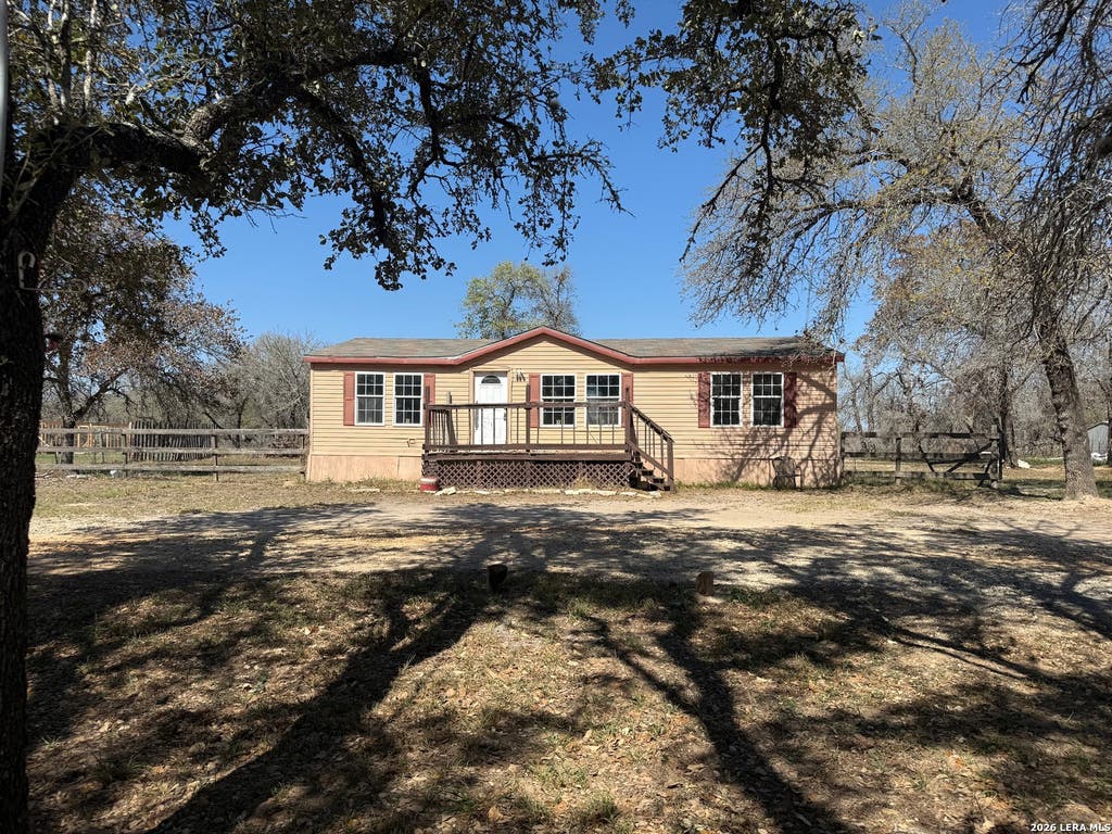 Photo of 195 Ashford, Poteet, TX 78065 (MLS # 1965737)