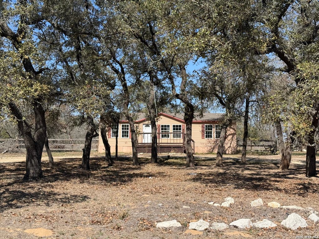 Photo of 195 Ashford, Poteet, TX 78065 (MLS # 1965737)