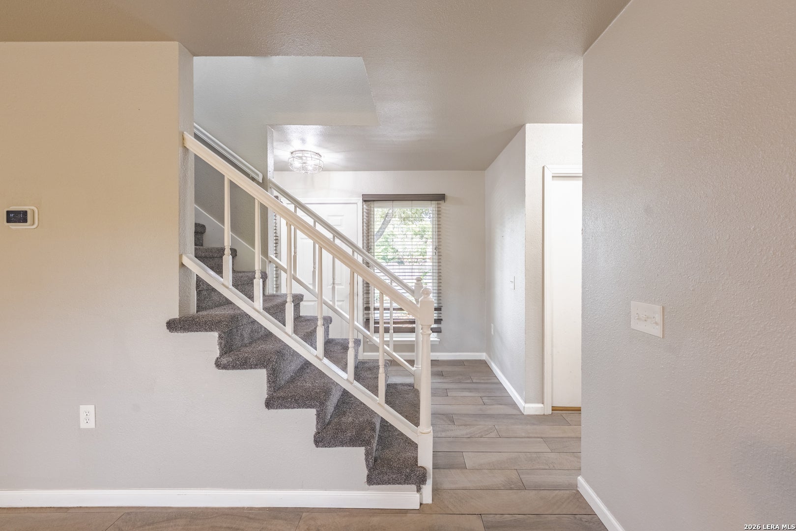 6807 Timberhill