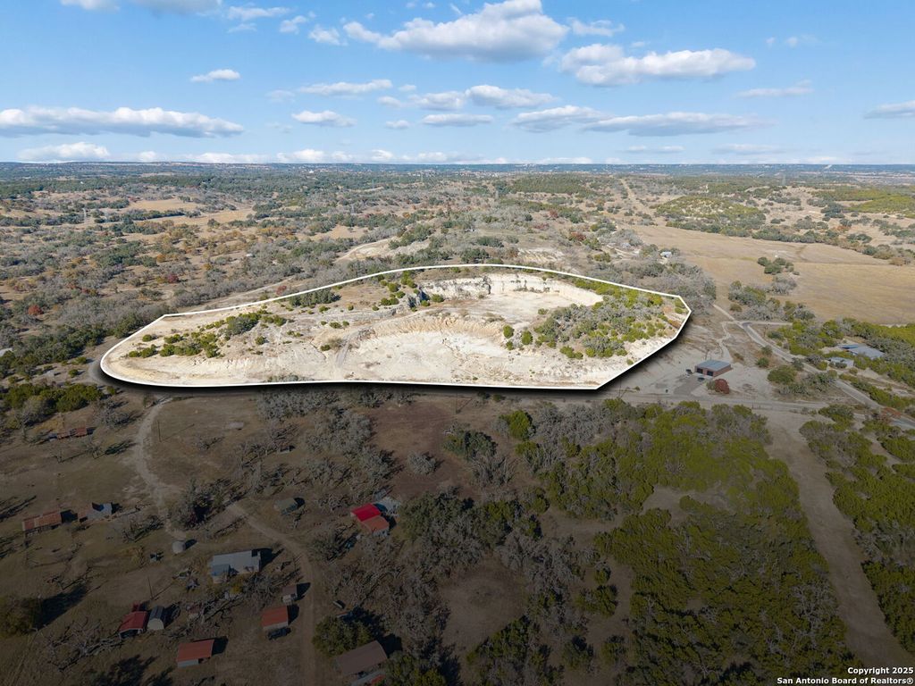 Photo of 944 Metzger, Fredericksburg, TX 78624 (MLS # 1928385)