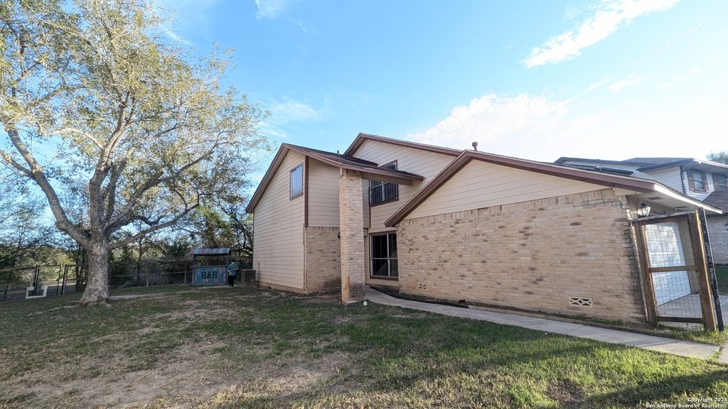 Photo of 5758 Spring Moon, San Antonio, TX 78247 (MLS # 1926412)