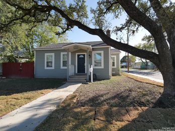 Single Family Residence at 1142 W Lynwood
