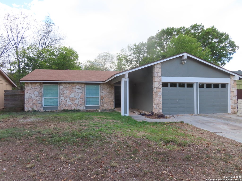 Photo of 9450 Cliff Way St., San Antonio, TX 78250 (MLS # 1963559)