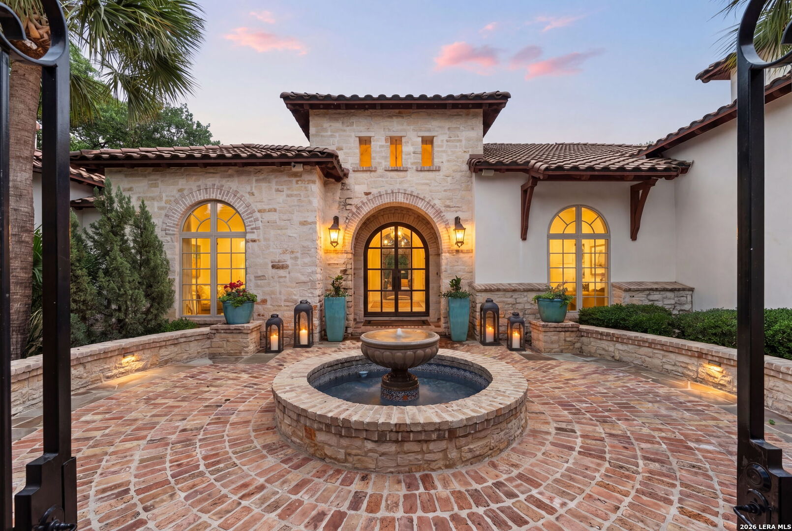 112 Tuscany Way