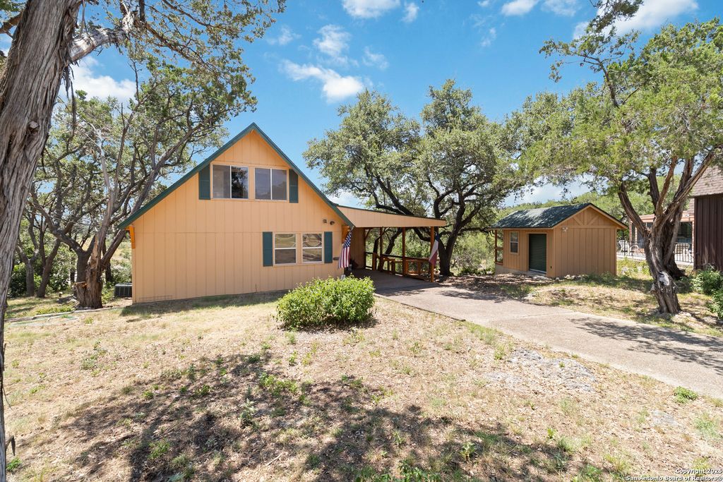 Photo of 2676 Woodcrest, Canyon Lake, TX 78133 (MLS # 1889593)