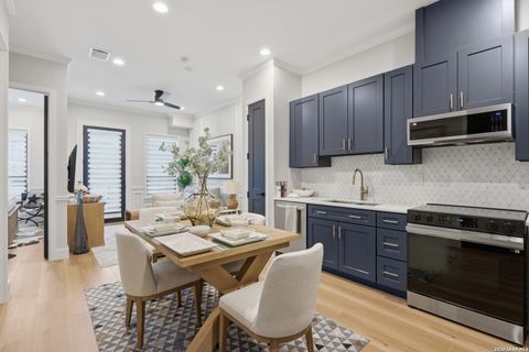 Photo of 10899 S Hausman 203 #203, San Antonio, TX 78249 (MLS # 1969284)