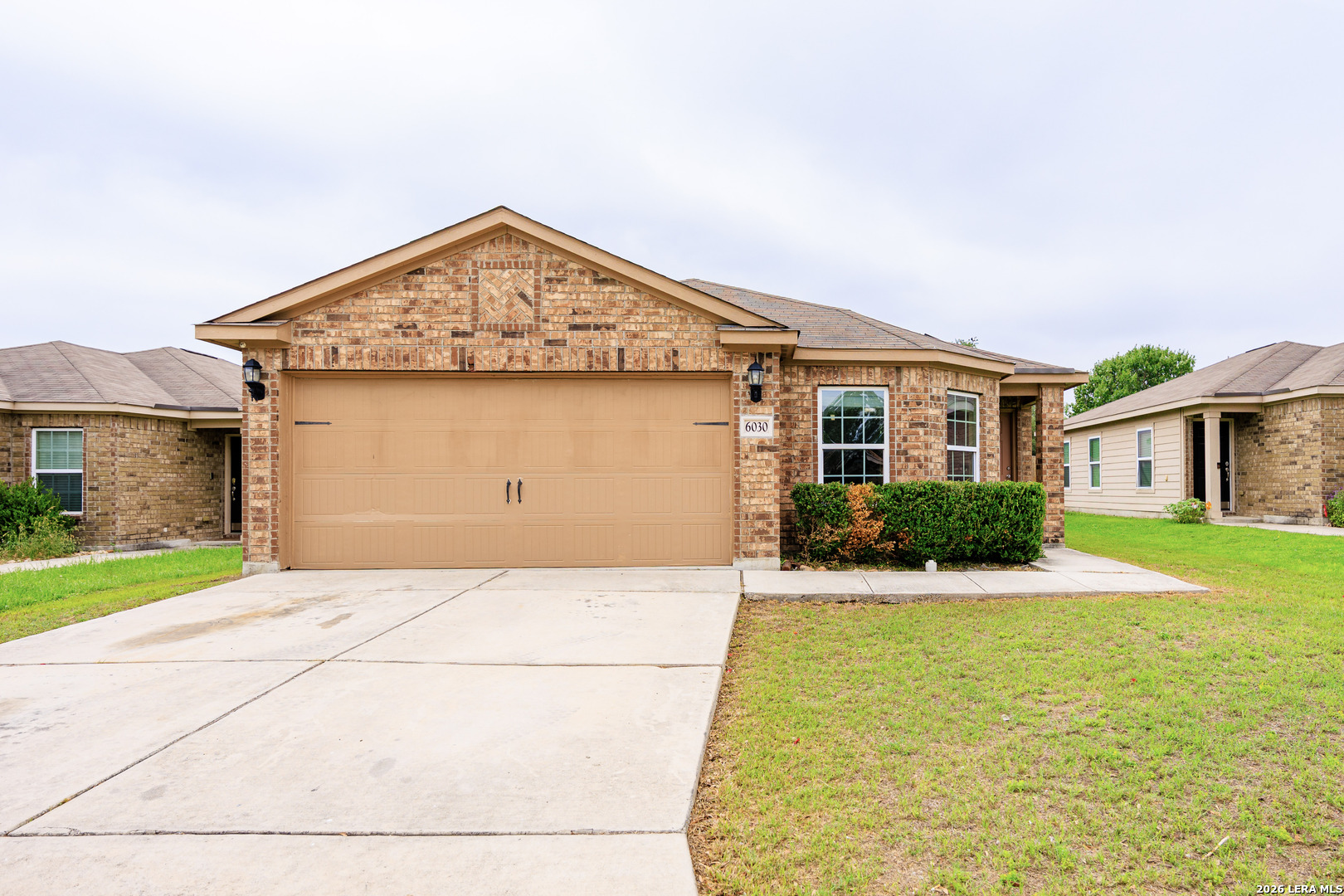 Photo 1 of 37 — 6030 PLEASANT LK, San Antonio, TX 78222