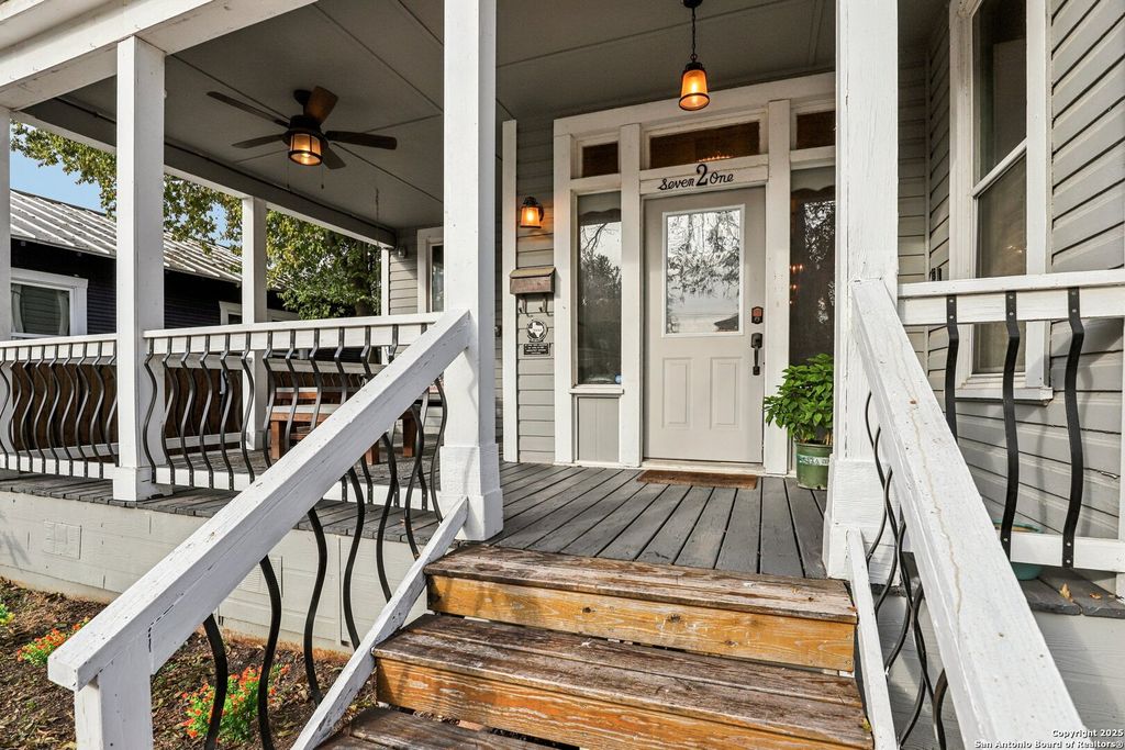 Photo of 721 Saint James, San Antonio, TX 78202 (MLS # 1918693)