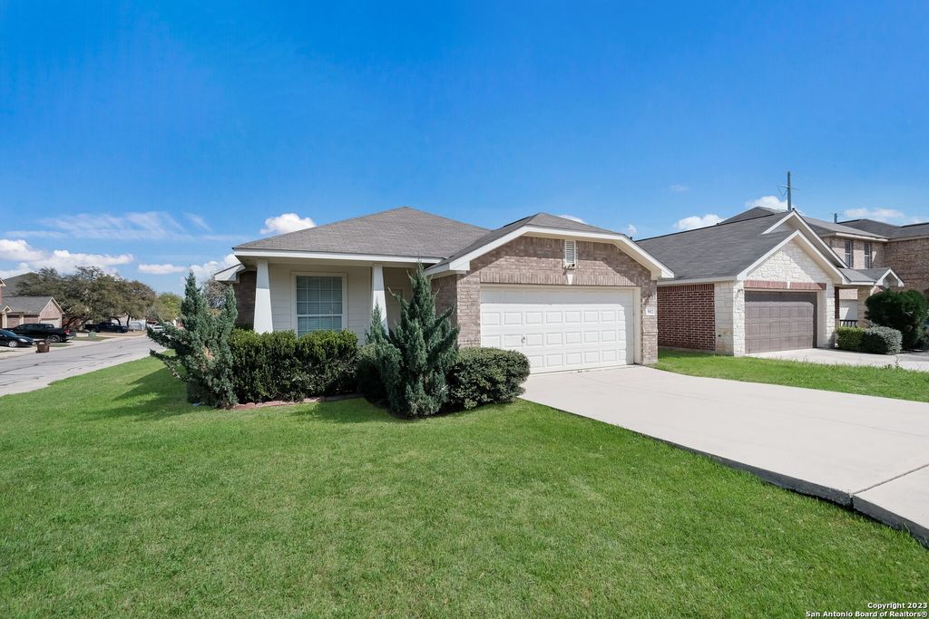 Photo of 902 Siena View, San Antonio, TX 78253 (MLS # 1864478)