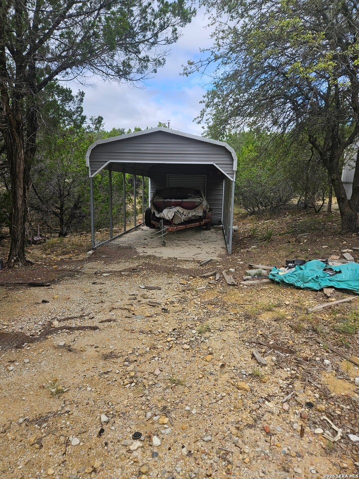Photo 1 of 4 — 292 Doc Holiday Dr, Bandera, TX 78003