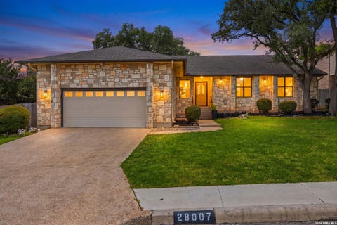 Photo of 28007 ROCKY HOLW, San Antonio, TX 78258 (MLS # 1997503)