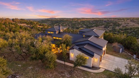 2587 Falling Oak Blanco TX 78606