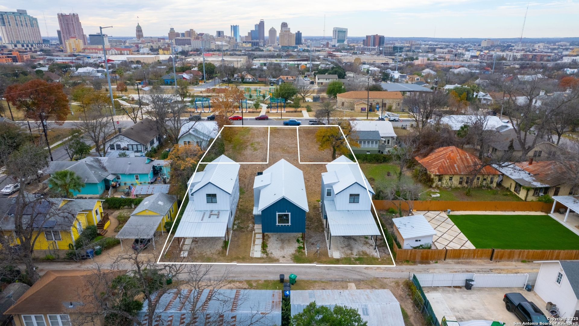 814 N Olive