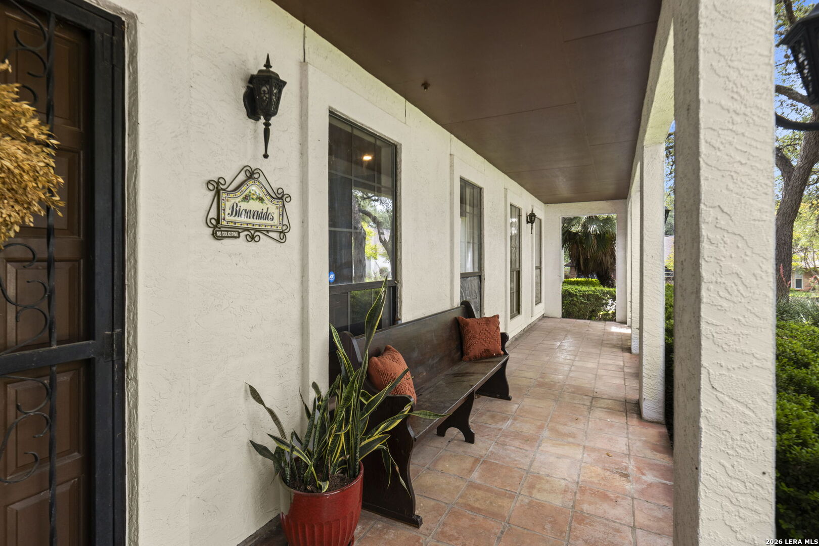 3603 Hunters Cliff