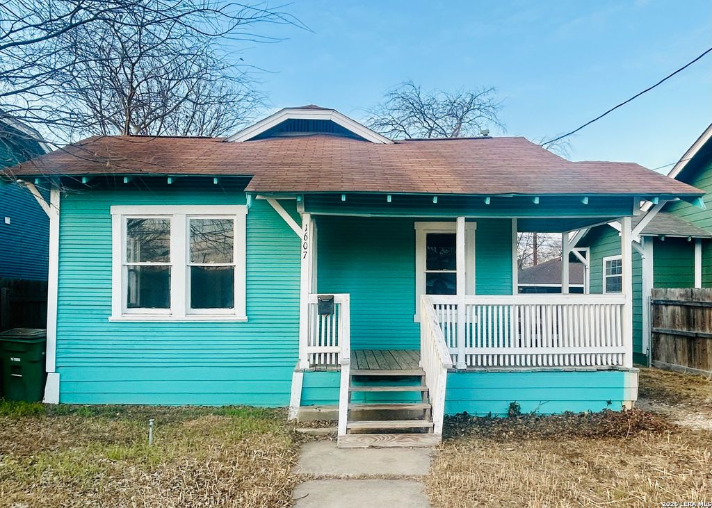 Photo of 1607 Hays, San Antonio, TX 78202 (MLS # 1937985)