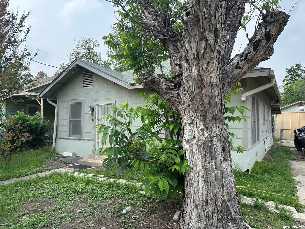 Photo of 315 Linares, San Antonio, TX 78225 (MLS # 1968876)