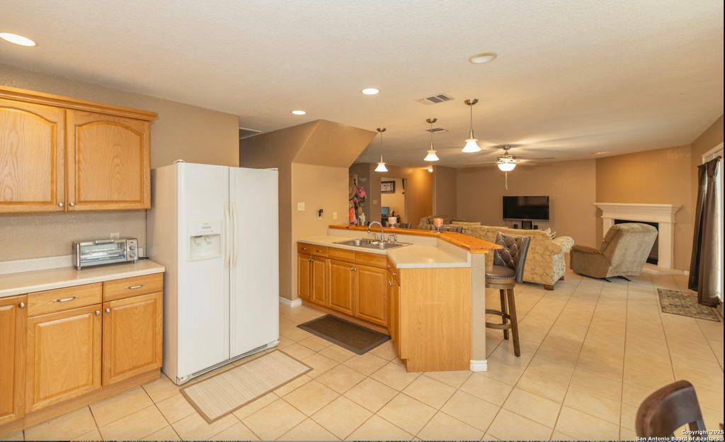 Photo of 316 Crownhill, Pleasanton, TX 78064 (MLS # 1896725)