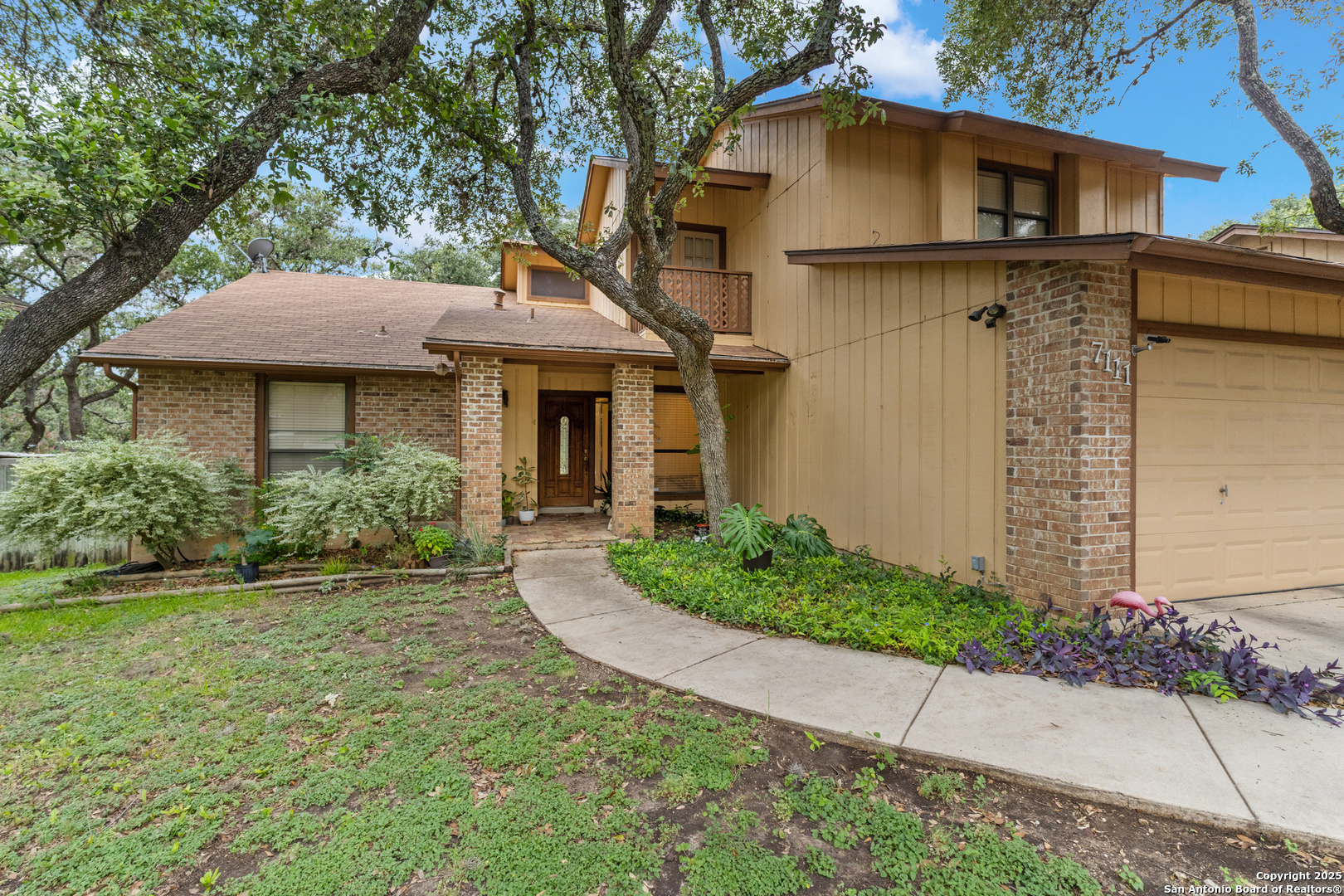 7111 Ranch Hill