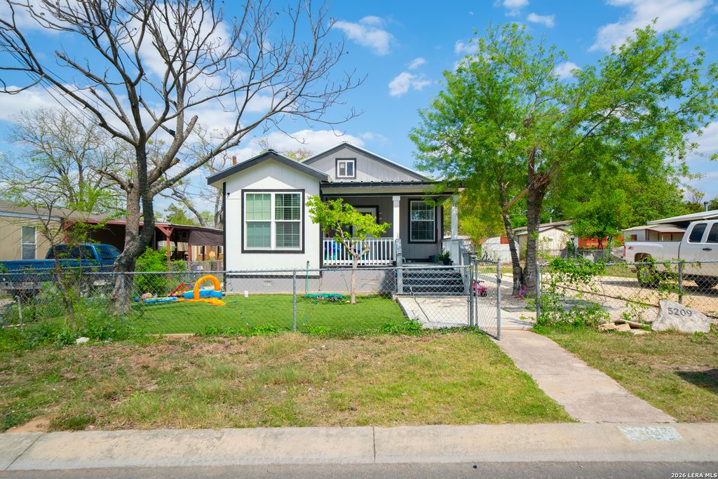 Photo of 5209 Irola dr, Schertz, TX 78108 (MLS # 1952748)