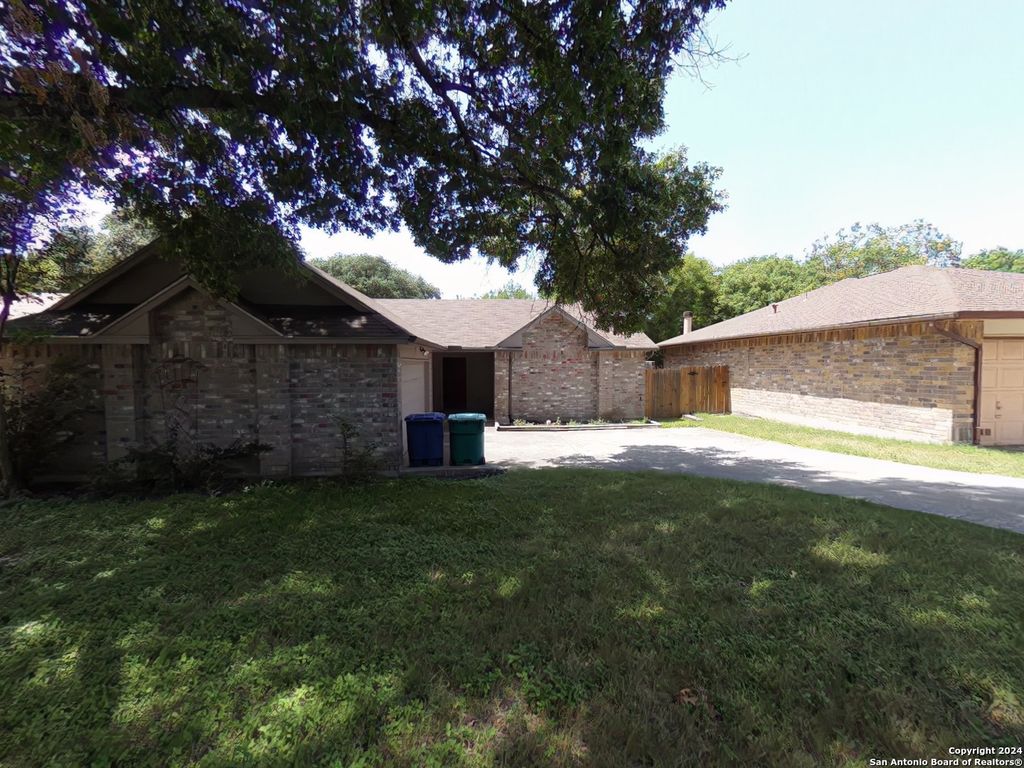 Photo of 6219 Crab Orchard, San Antonio, TX 78240 (MLS # 1928228)