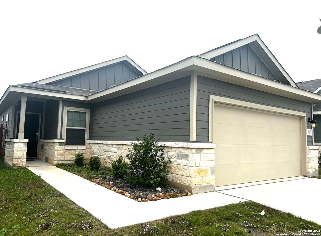 Photo of 7851 ABBEY PL, San Antonio, TX 78218 (MLS # 1925724)