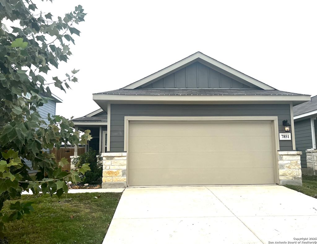 Photo of 7851 ABBEY PL, San Antonio, TX 78218 (MLS # 1925724)