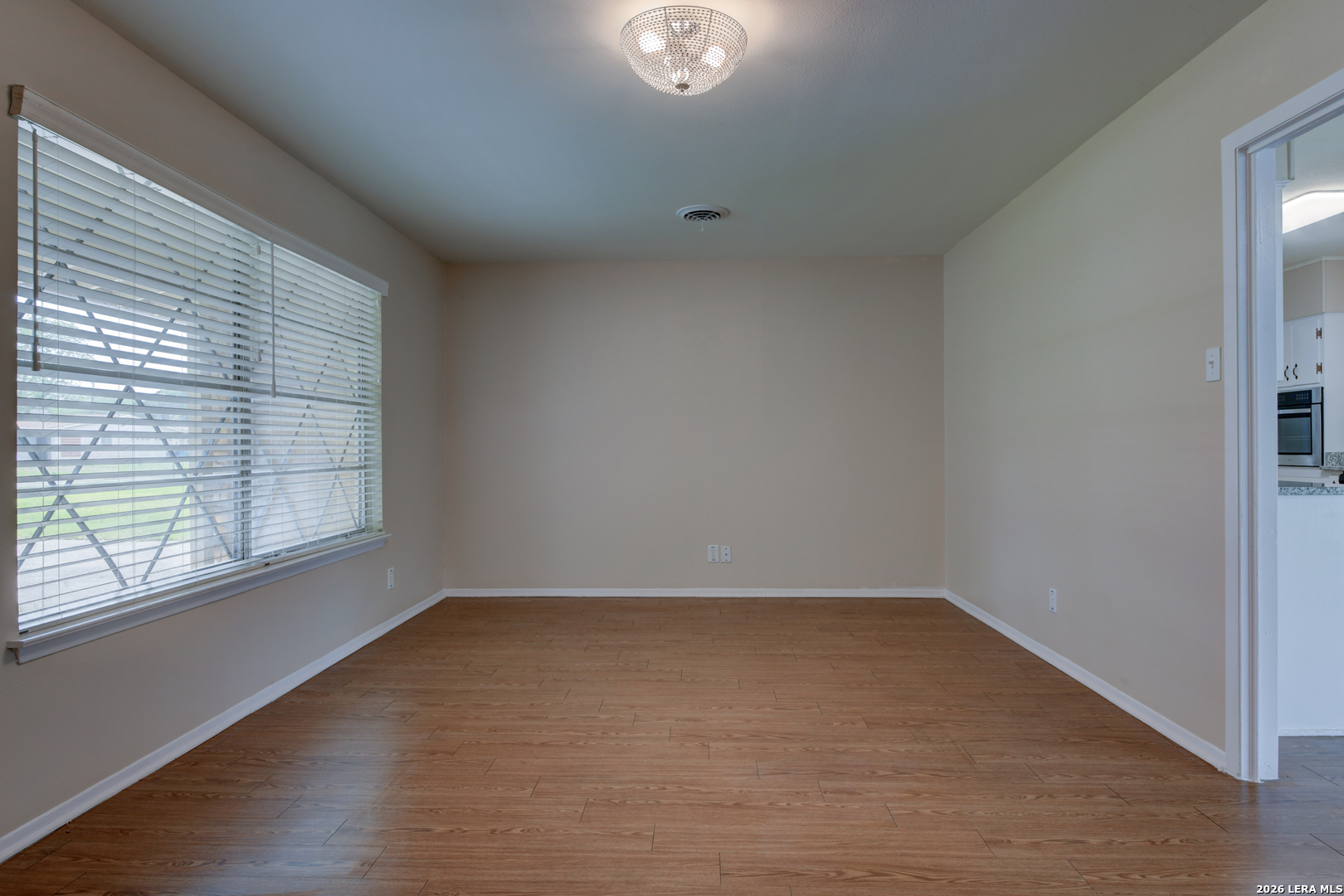 214 OAKLANE DR