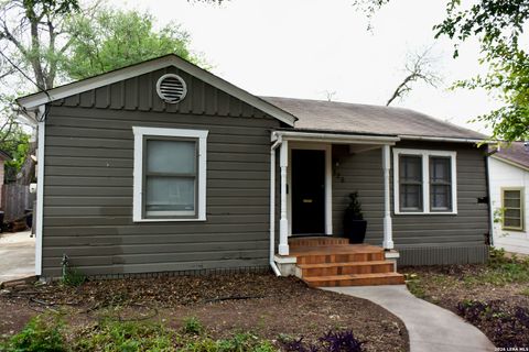 Photo of 126 College Blvd., Alamo Heights, TX 78209 (MLS # 1915453)
