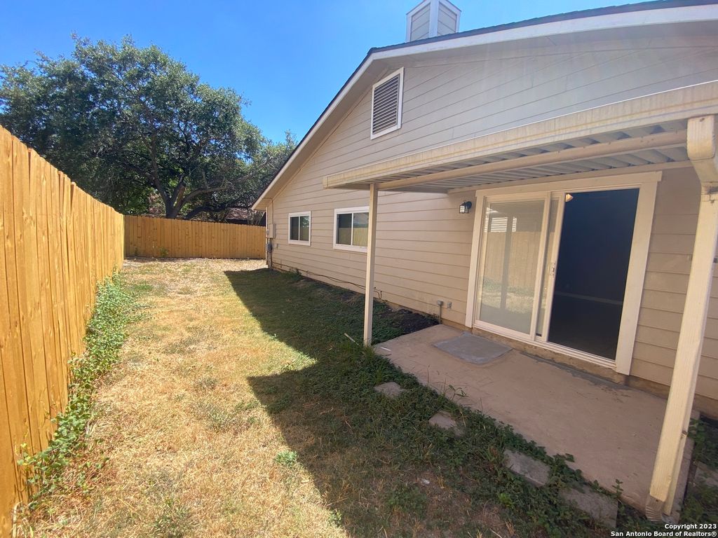 Photo of 8406 FOREST RIDGE DR, San Antonio, TX 78239 (MLS # 1955418)