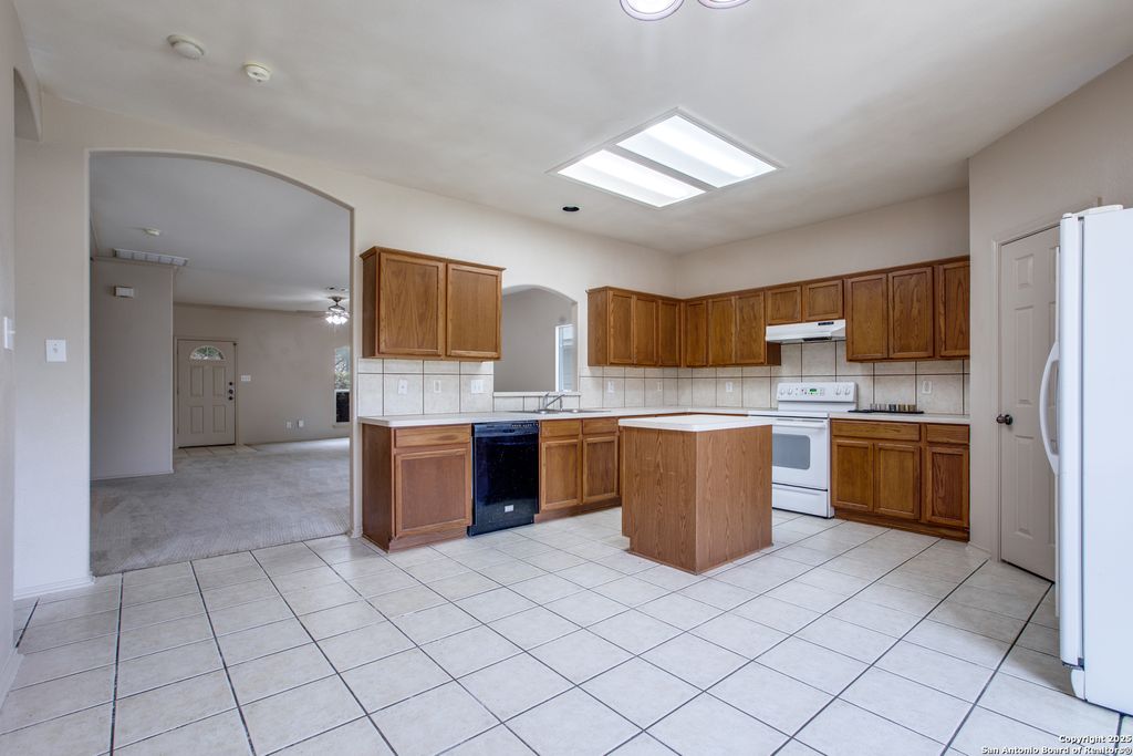 Photo of 4126 Talavera, San Antonio, TX 78251 (MLS # 1925021)