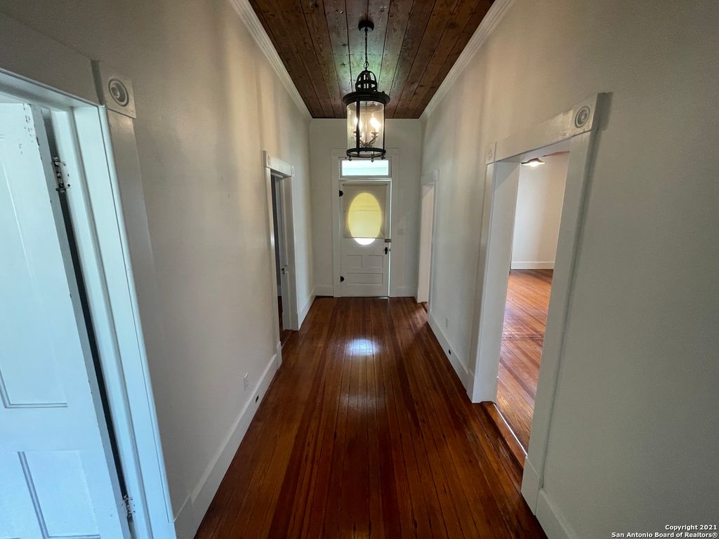 Photo of 218 Vance St, San Antonio, TX 78210 (MLS # 1956639)