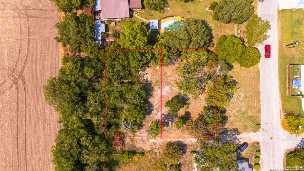 Photo of TBD Bert St, Seguin, TX 78155 (MLS # 1897182)