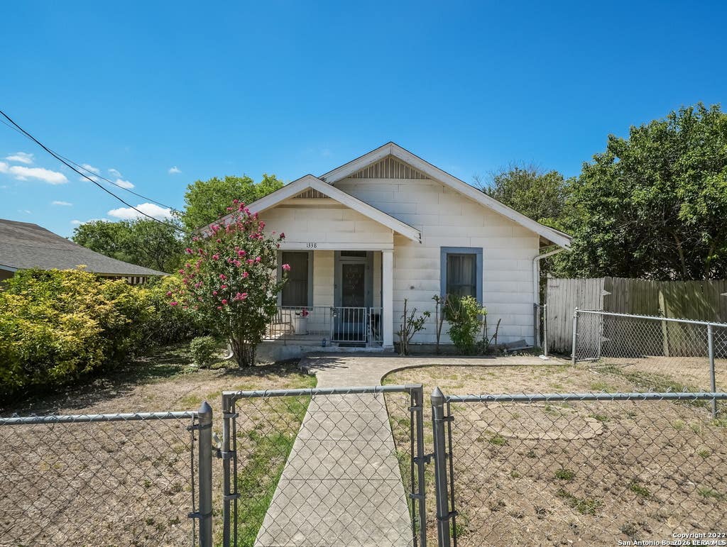 Photo of 1338 Paso Hondo, San Antonio, TX 78202 (MLS # 2009095)