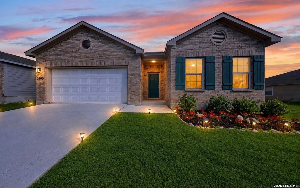 Photo of 3300 Ridge Pl, Seguin, TX 78155 (MLS # 2013979)