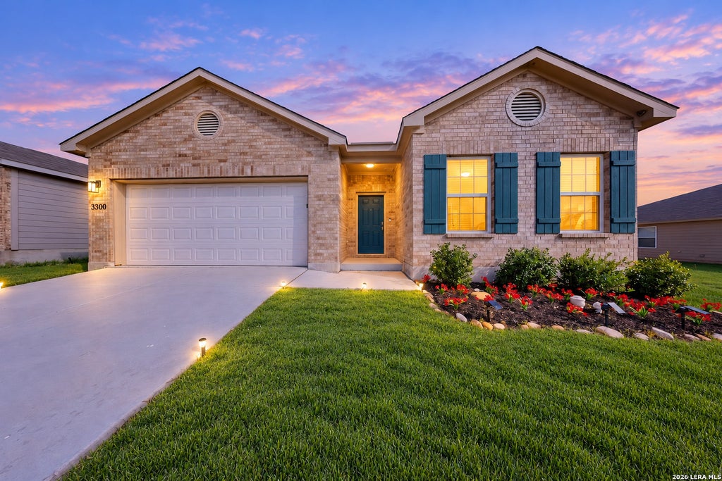 Photo of 3300 Ridge Pl, Seguin, TX 78155 (MLS # 2013979)